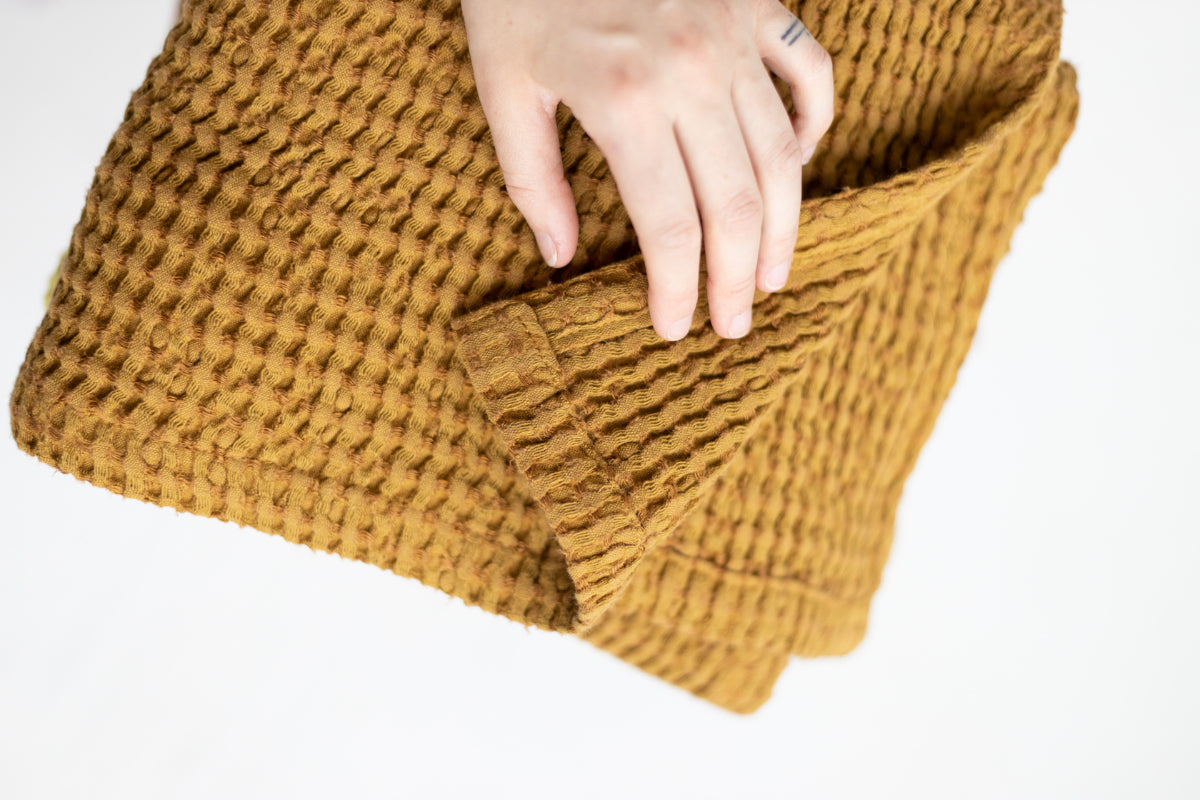 Amber Linen Waffle Bath Towel