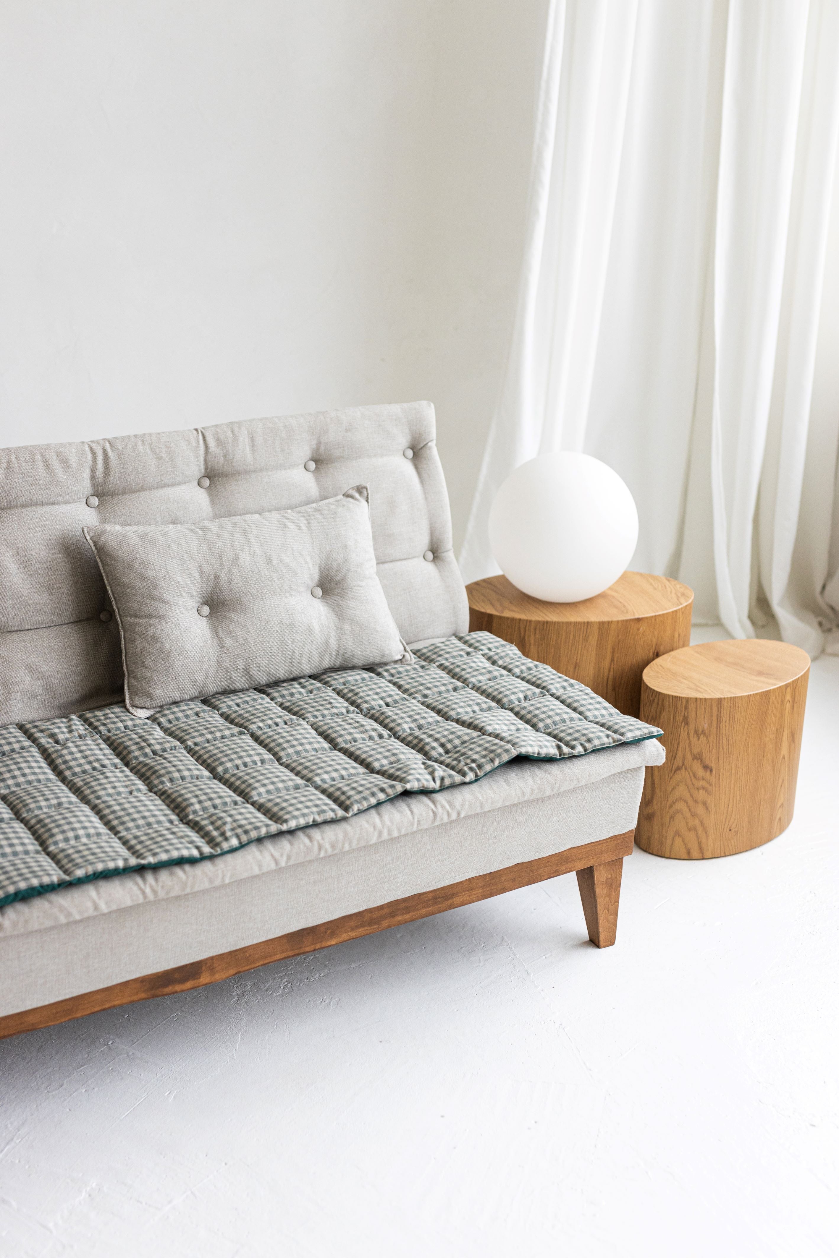 Two-sided Emerald Linen Couch Mat