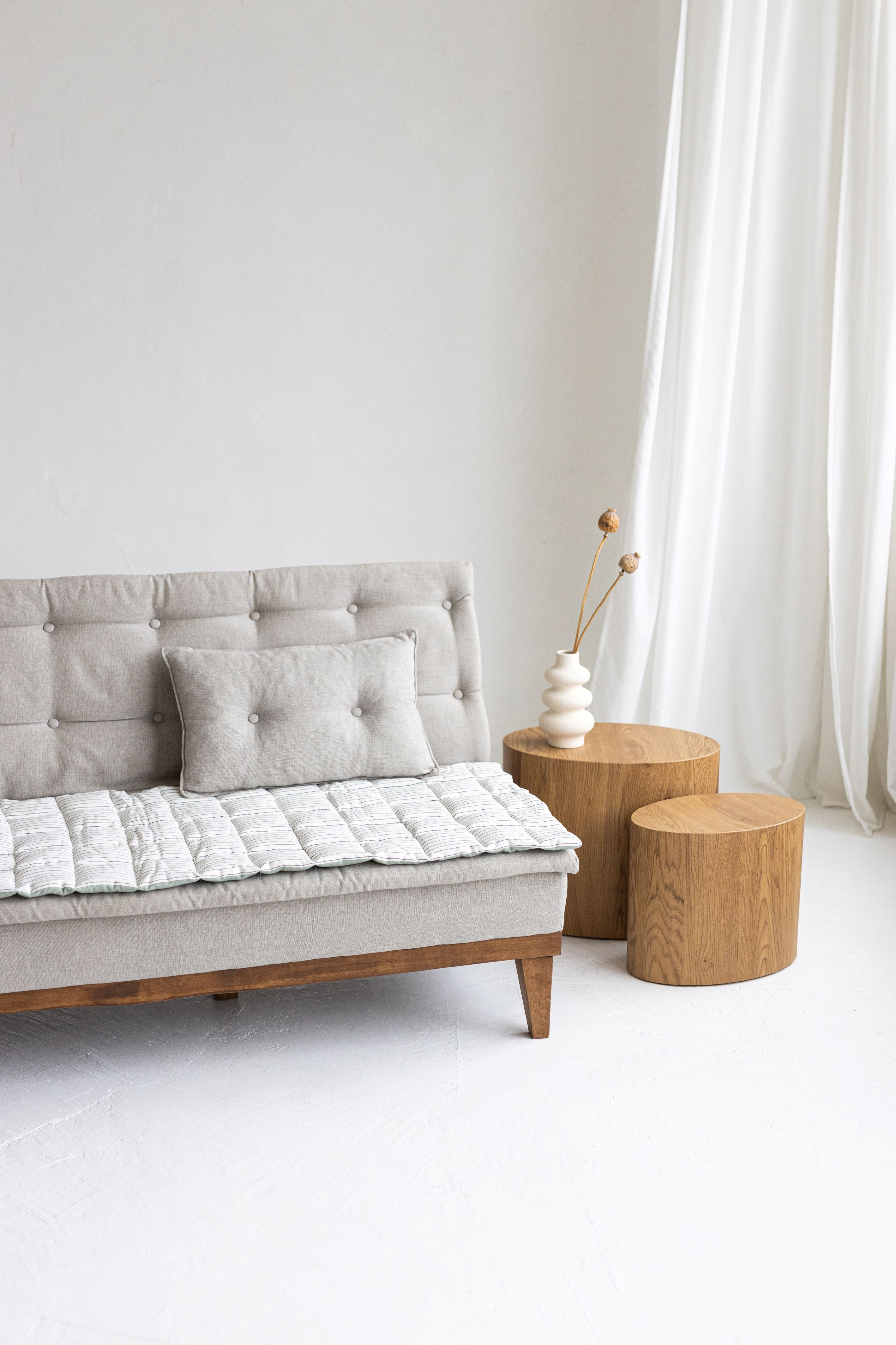 Two-sided Sage Linen Couch Mat