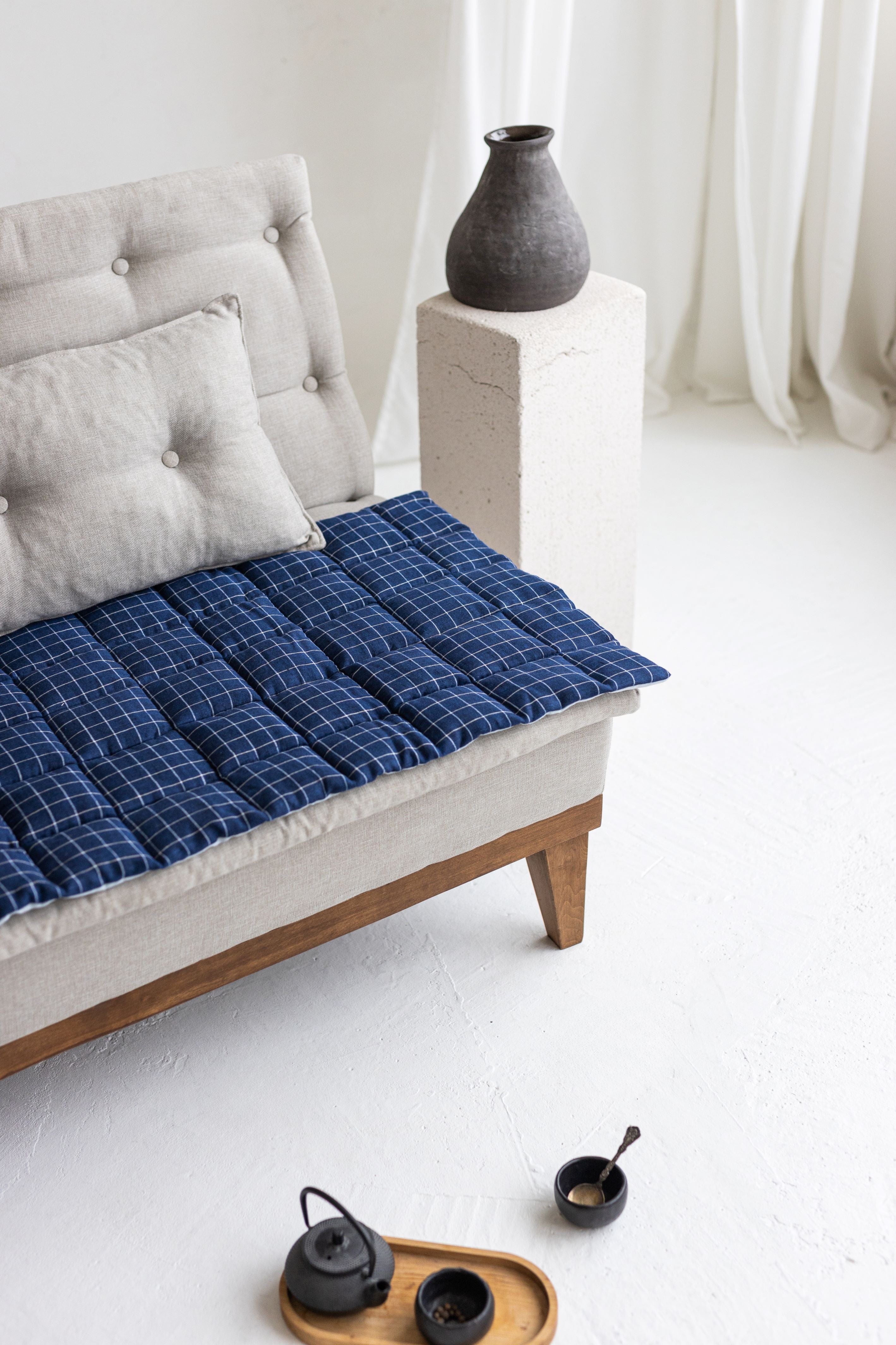 Two-sided Blue Linen Couch Mat