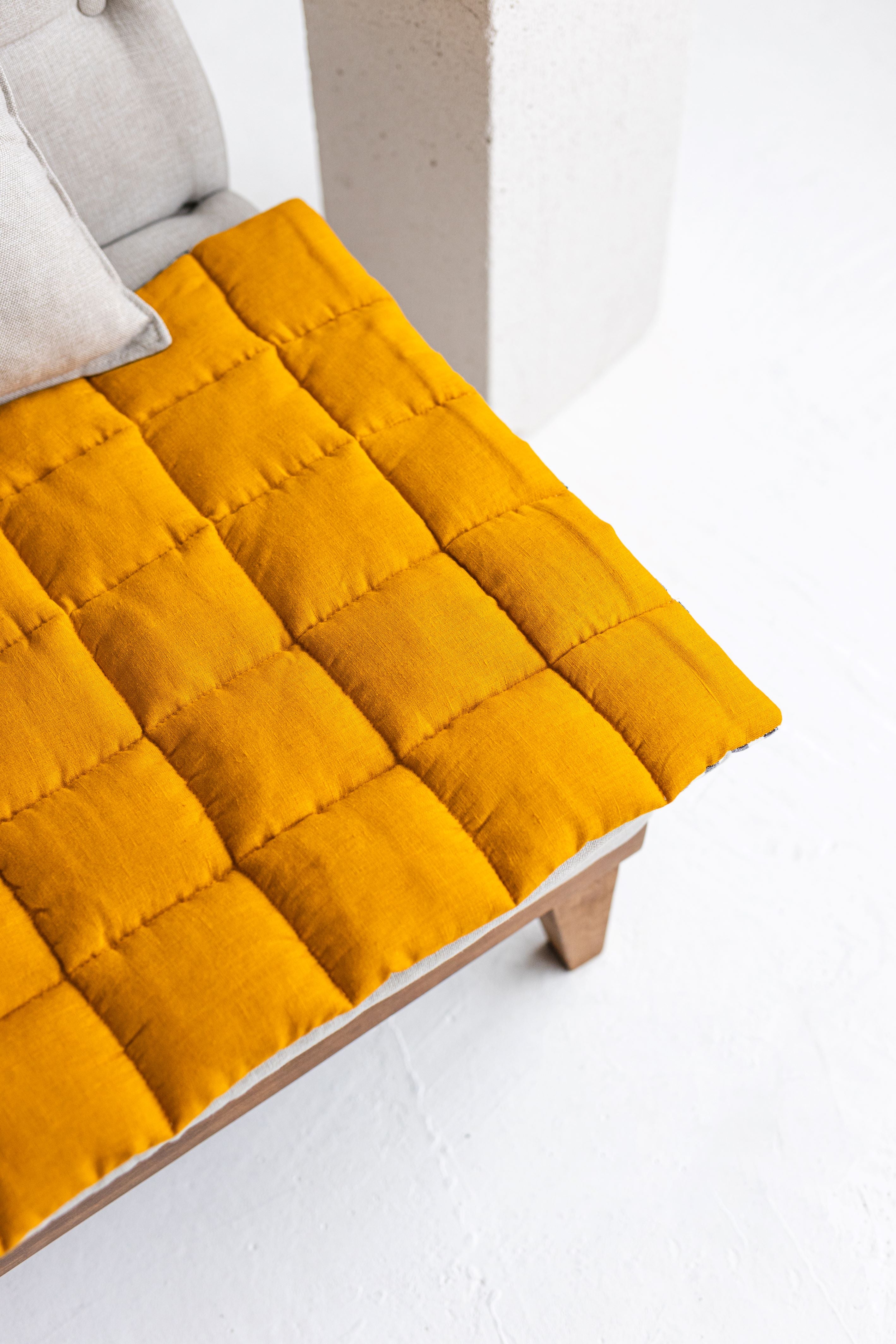 Two-sided Mustard Linen Couch Mat