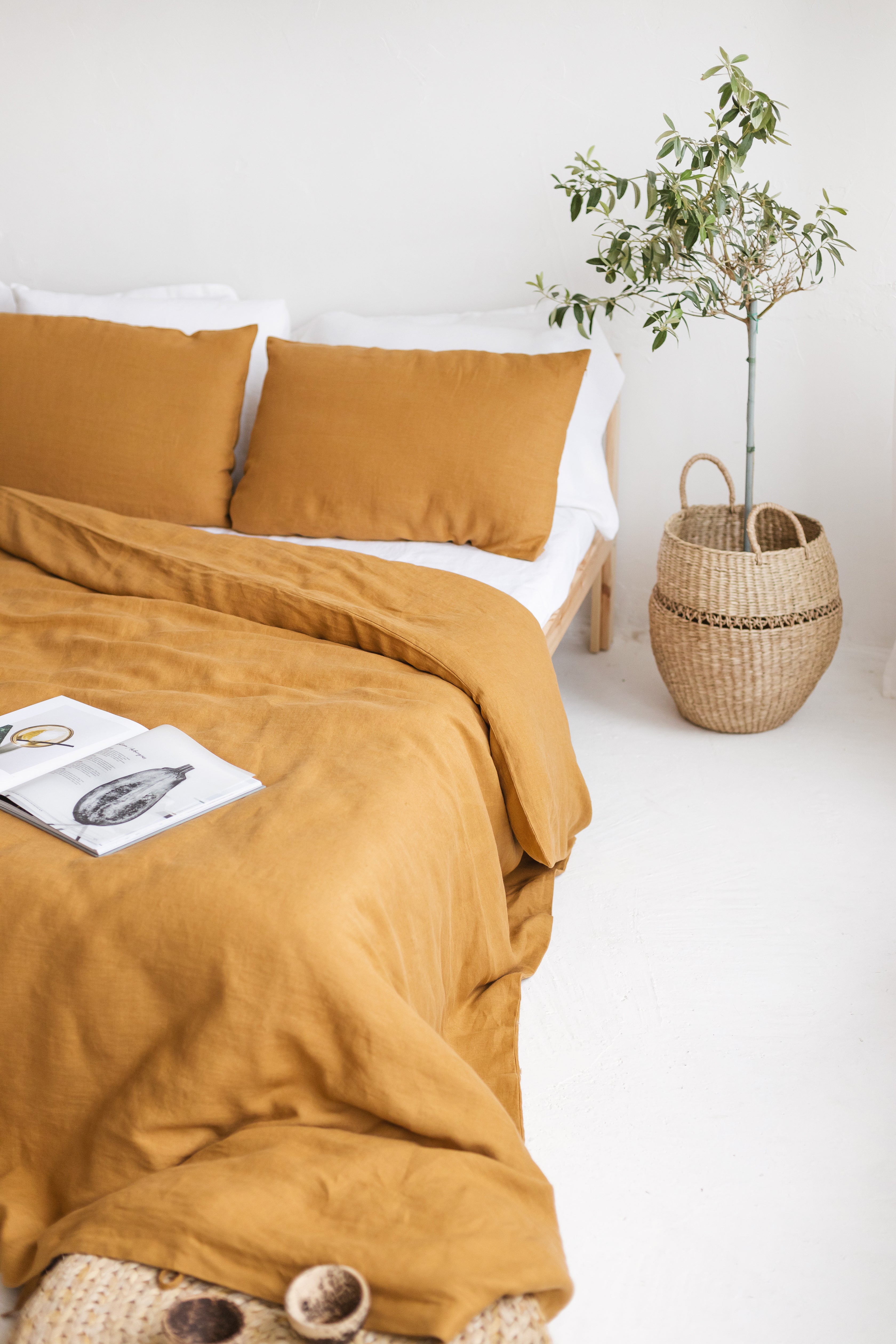 Amber Linen Bedding Set
