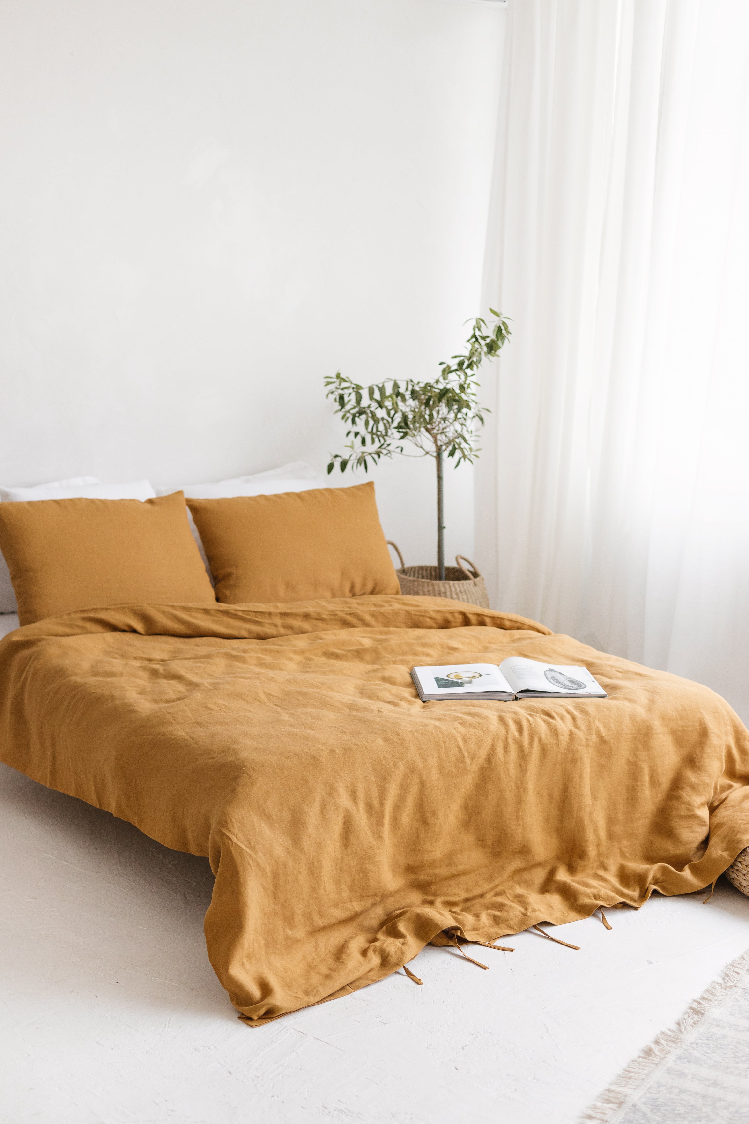 Amber Linen Bedding Set