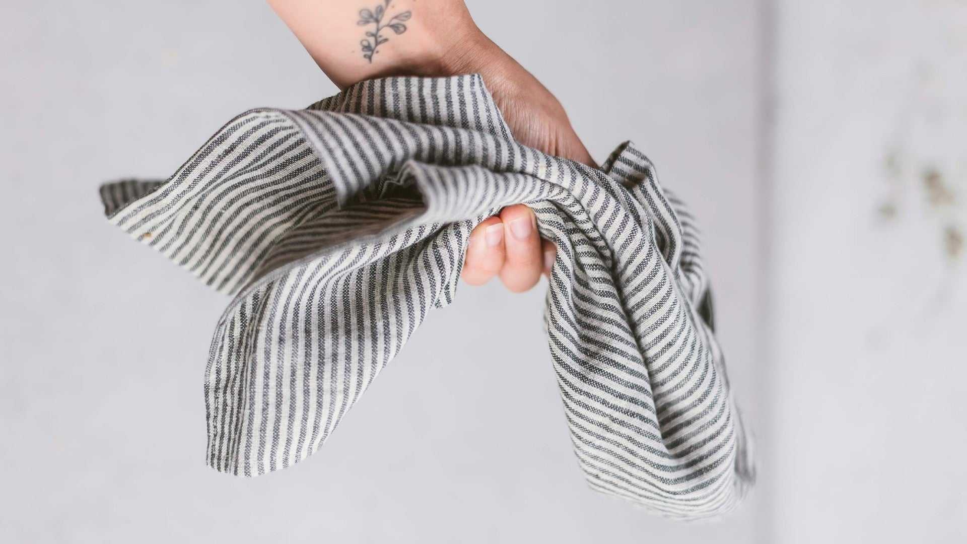 Reusable quick drying kitchen linens