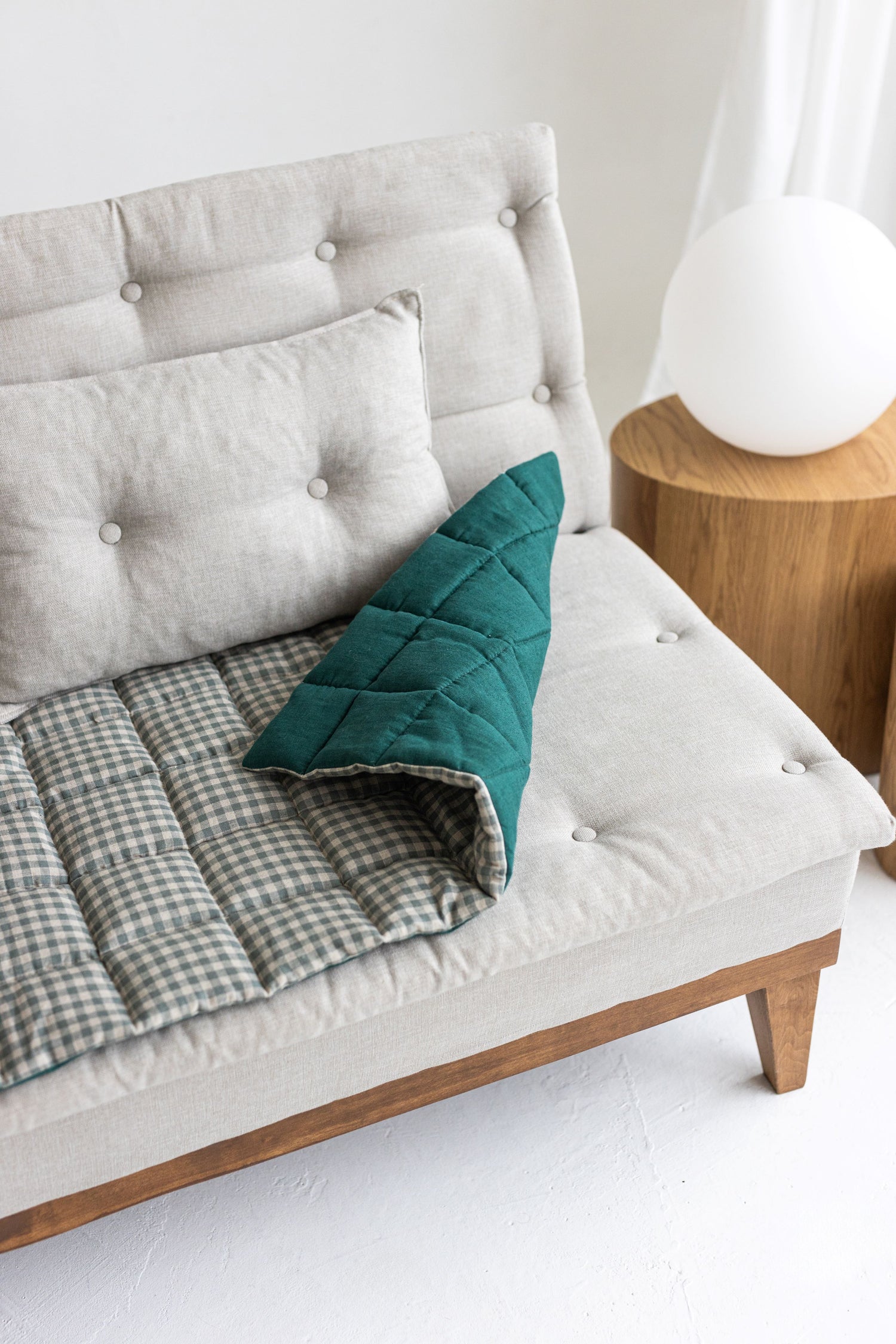 Two-sided Emerald Linen Couch Mat