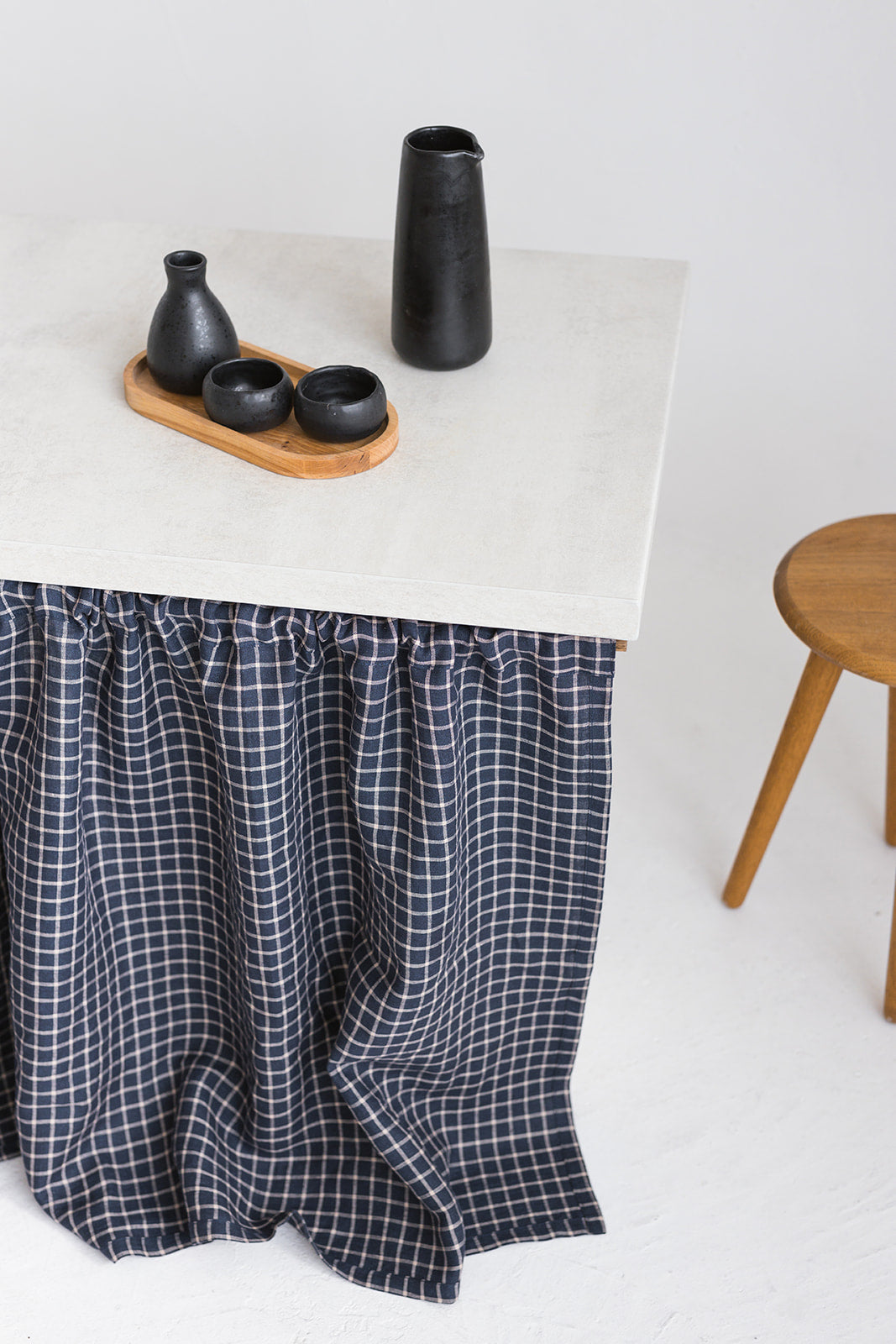 linen sink skirt
