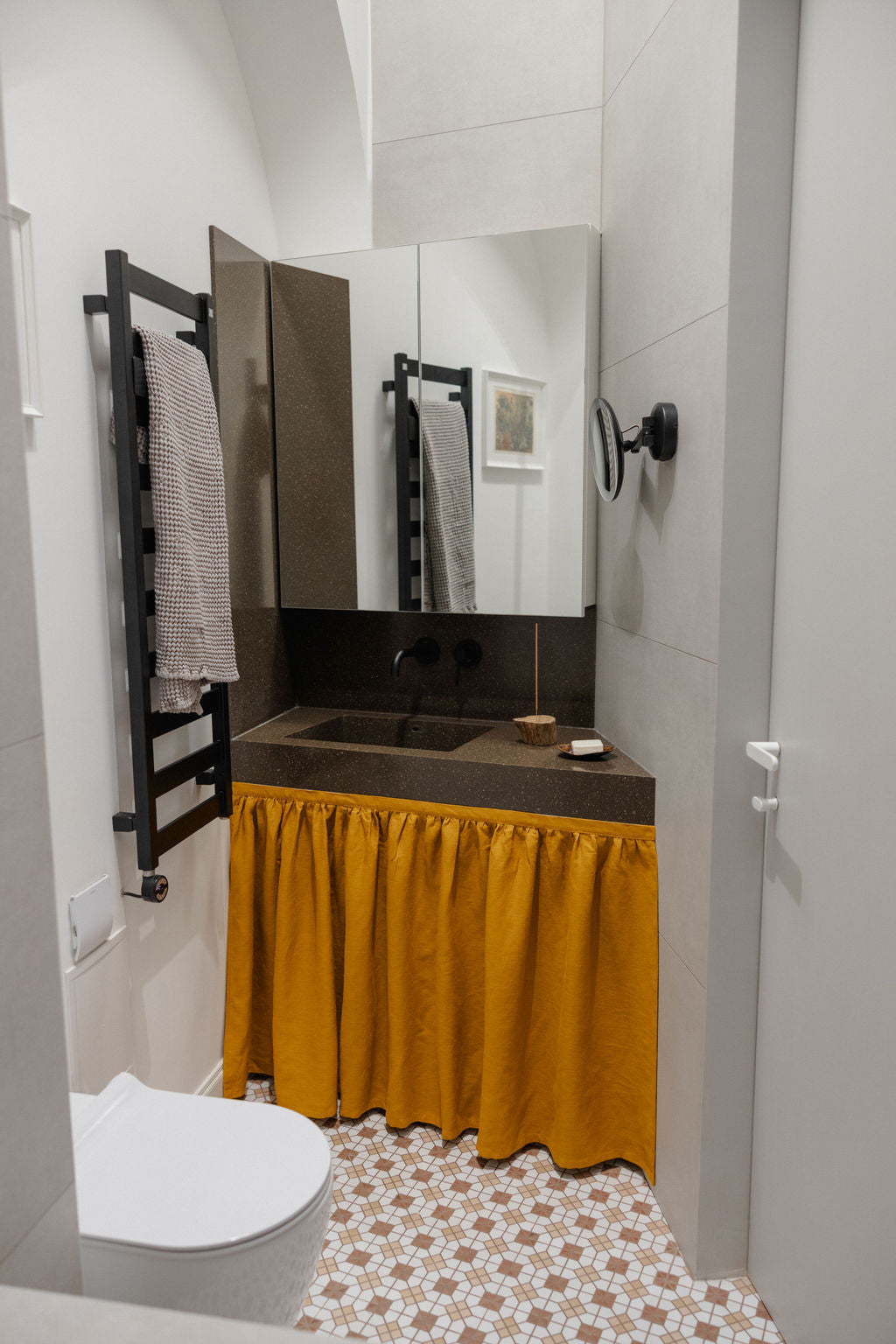 linen sink skirt with velcro