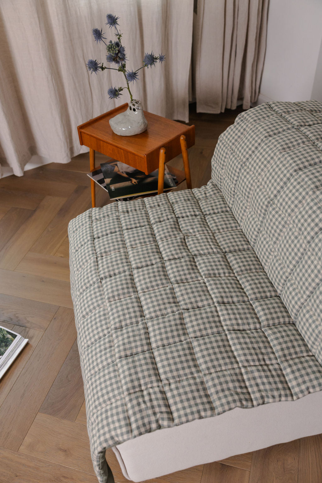 quilted linen lounge cover