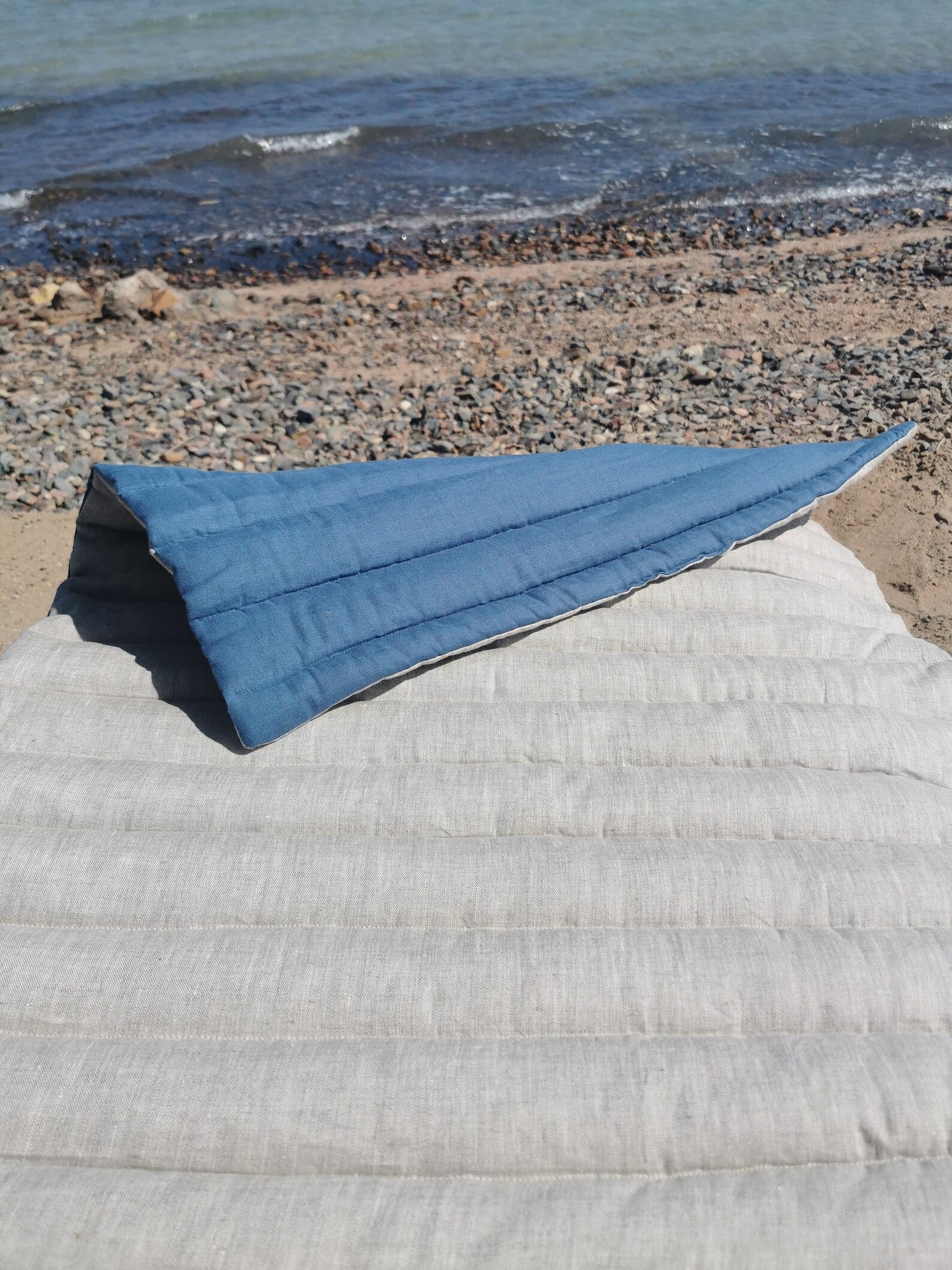 portable linen beach mat