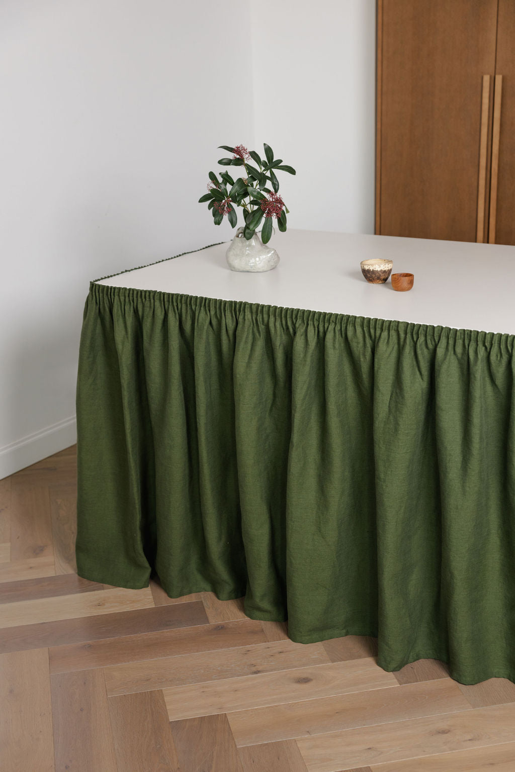 linen sink skirt with velcro