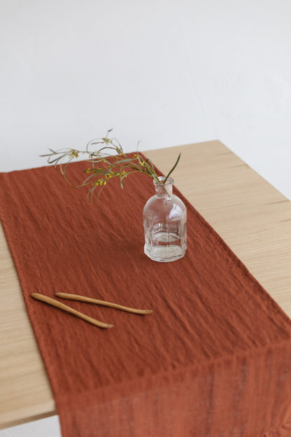 linen table runner