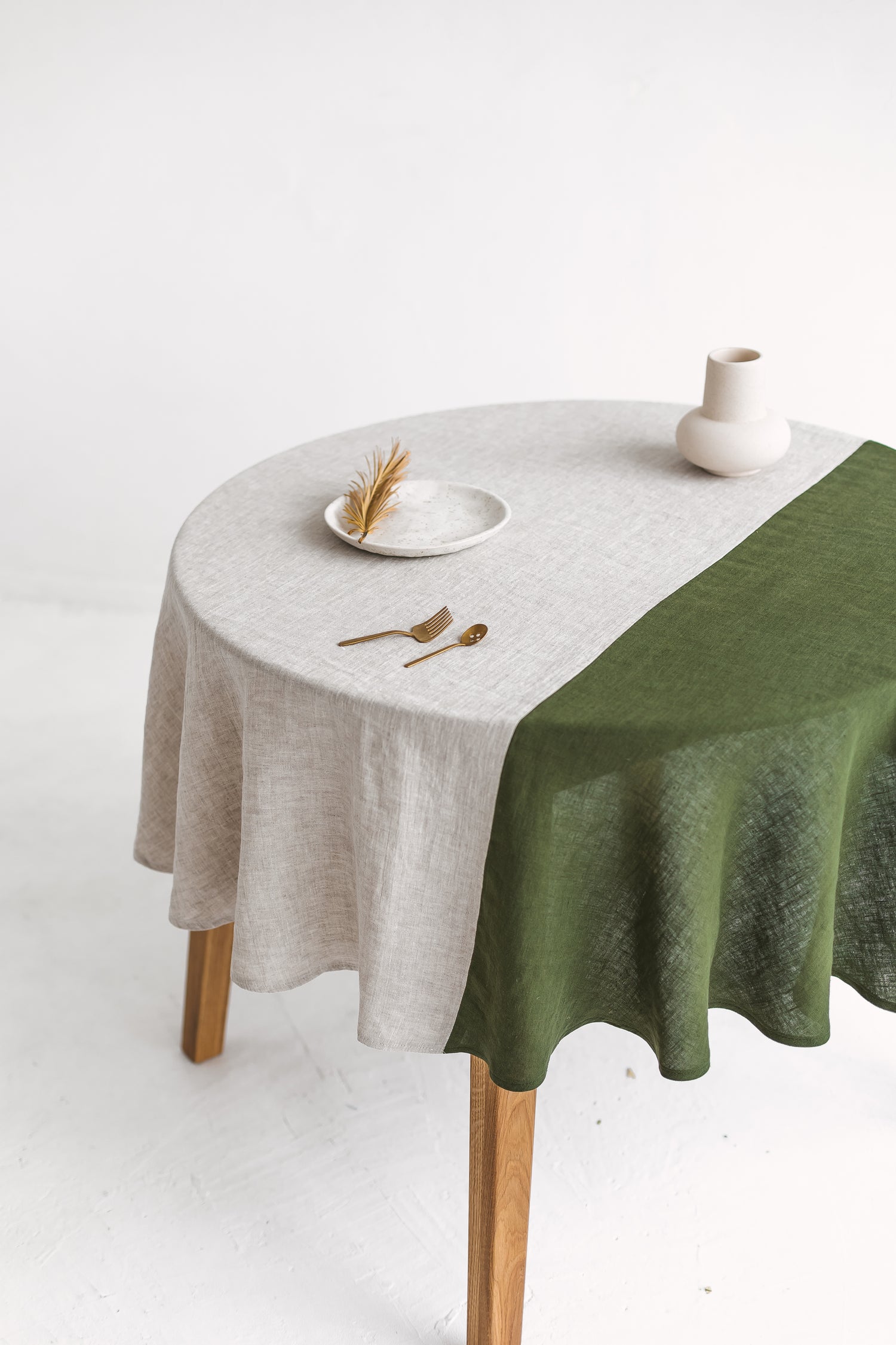 Color Block Round Rusty Linen Tablecloth