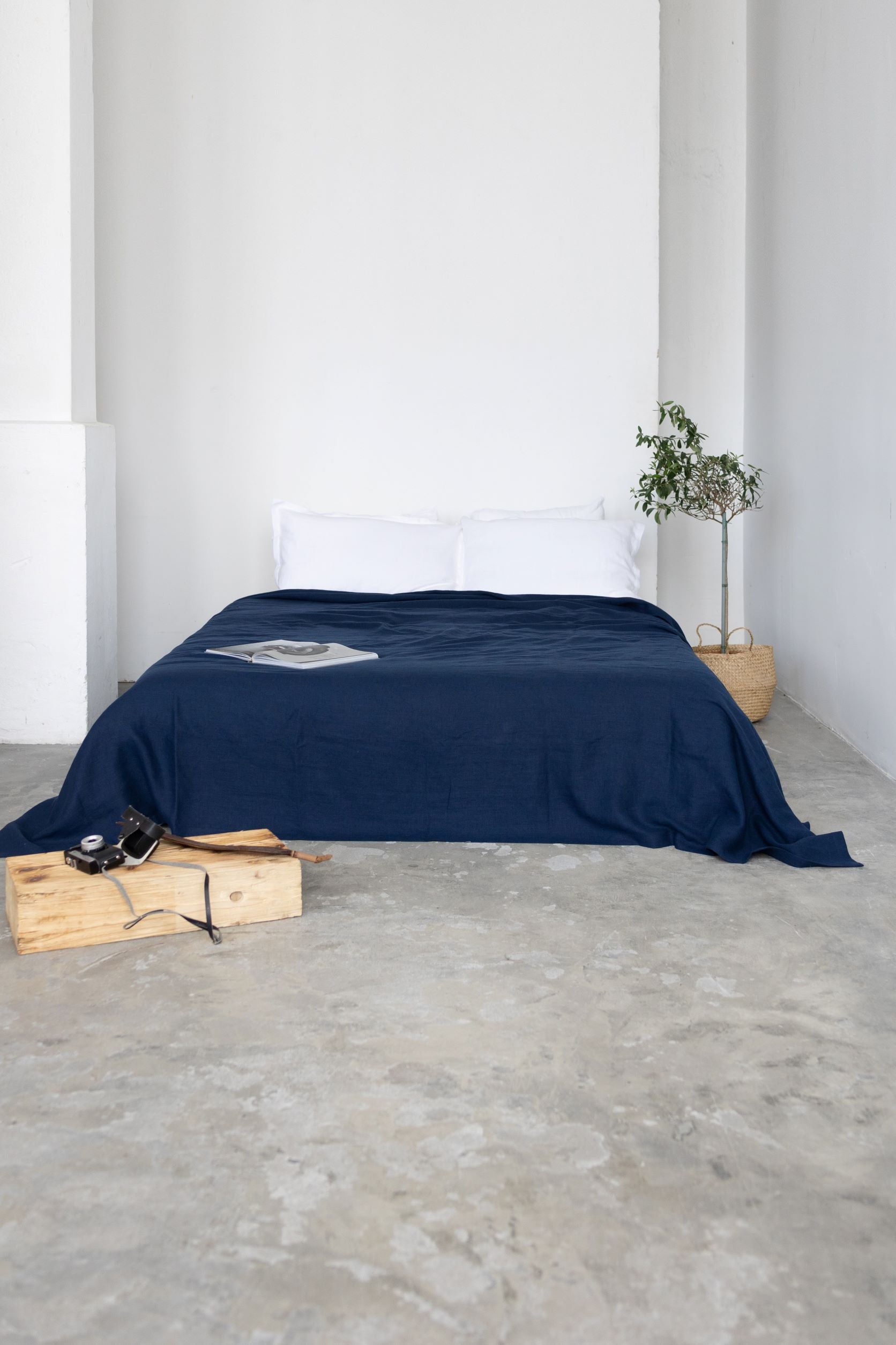 Dark blue Linen Bedspread