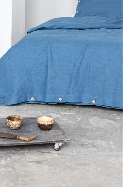Blue linen duvet cover with buttons