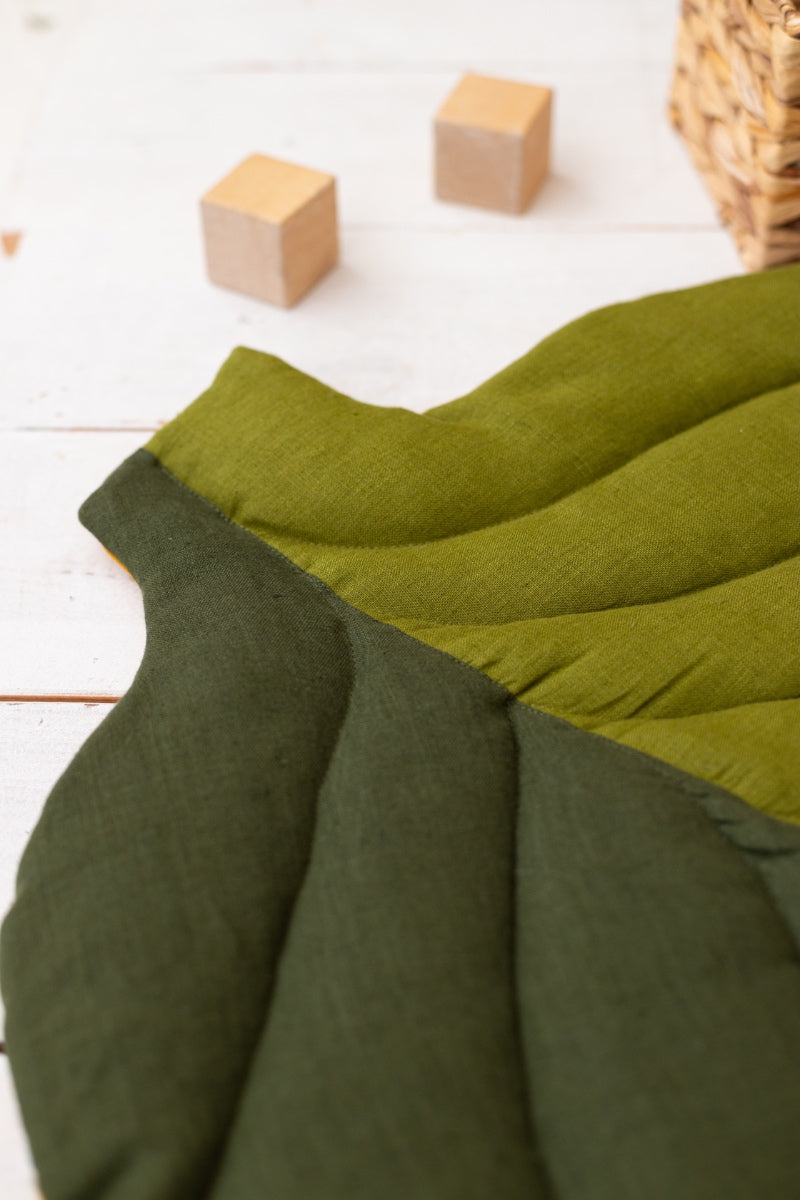 leaf playmat