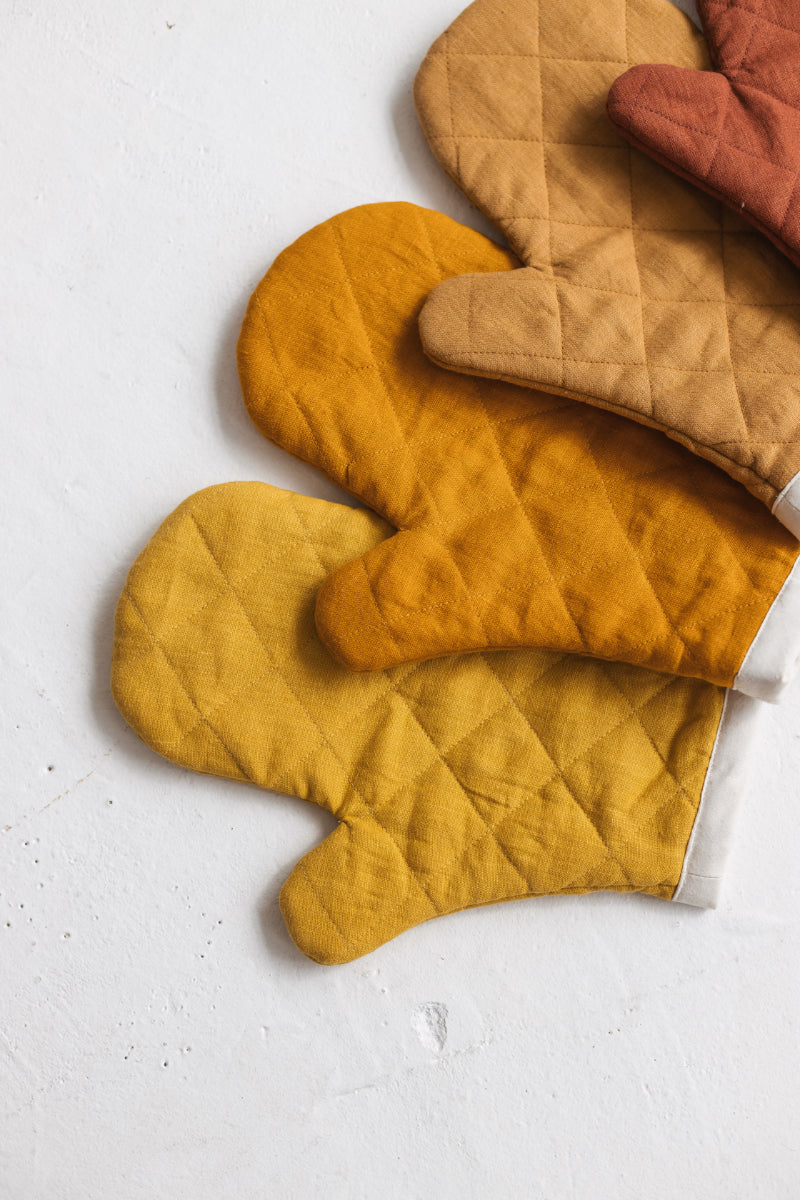 linen oven mitt