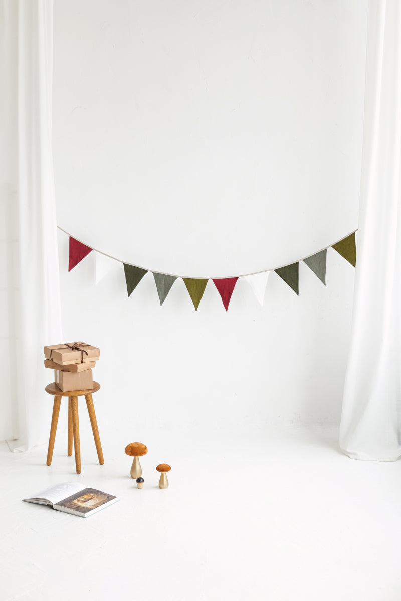 linen Christmas bunting