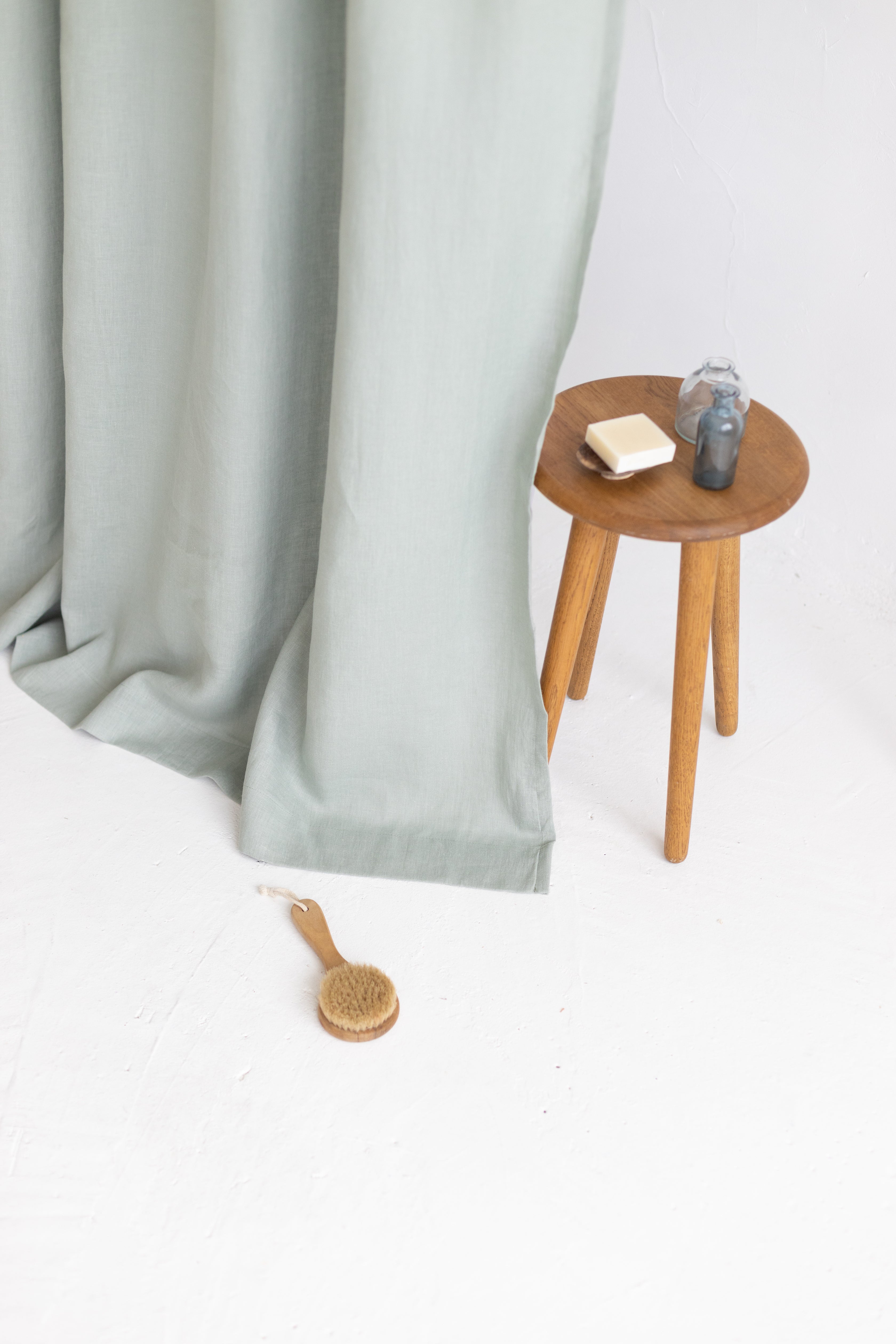 Waterproof Sage Linen Shower Curtain 140cm / 55&