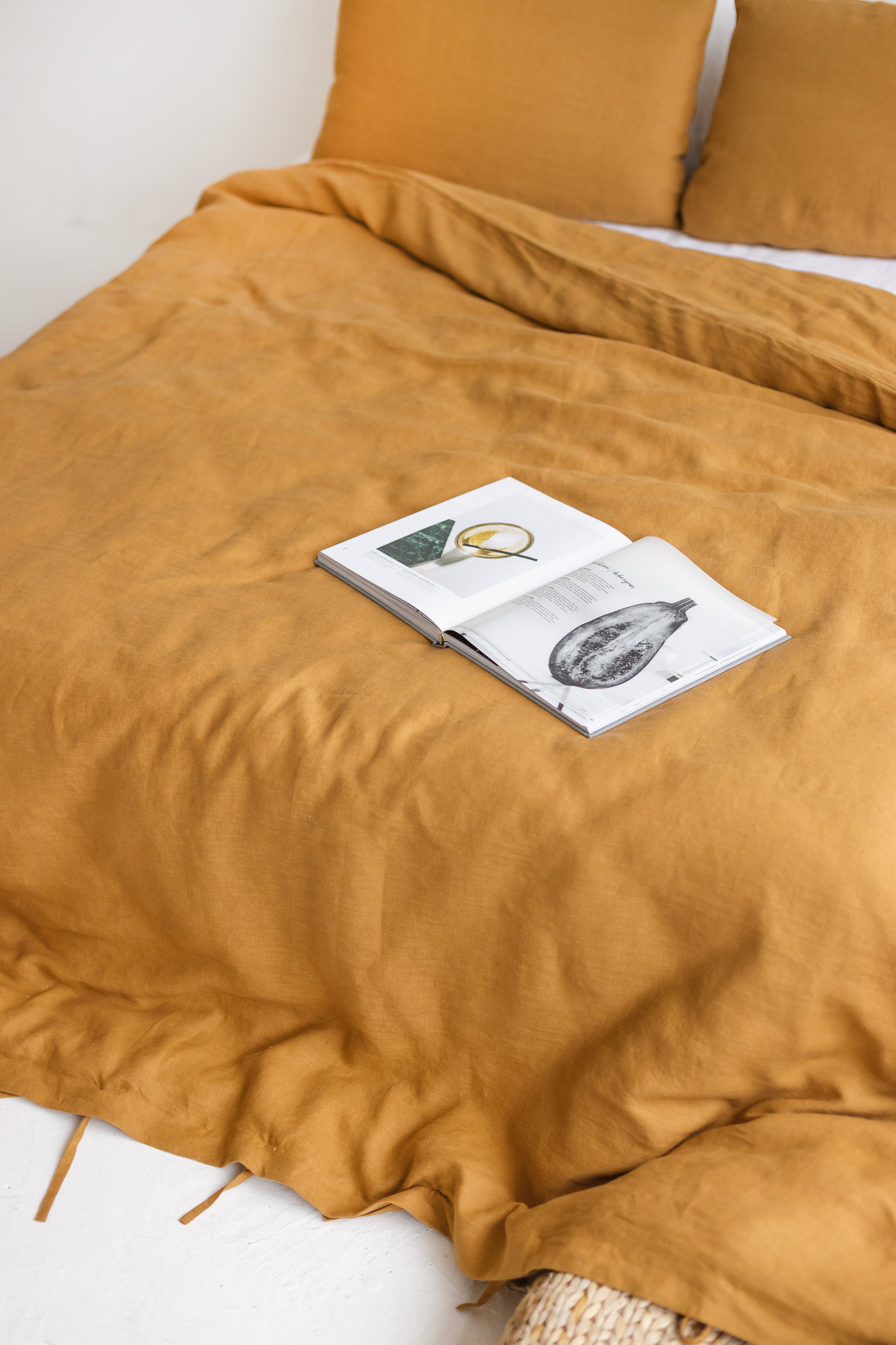 Amber Linen Bedding Set