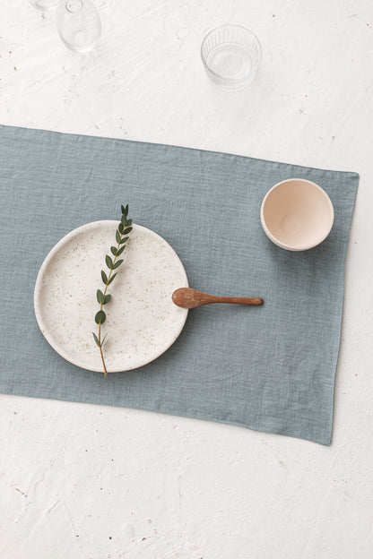Green linen table mat