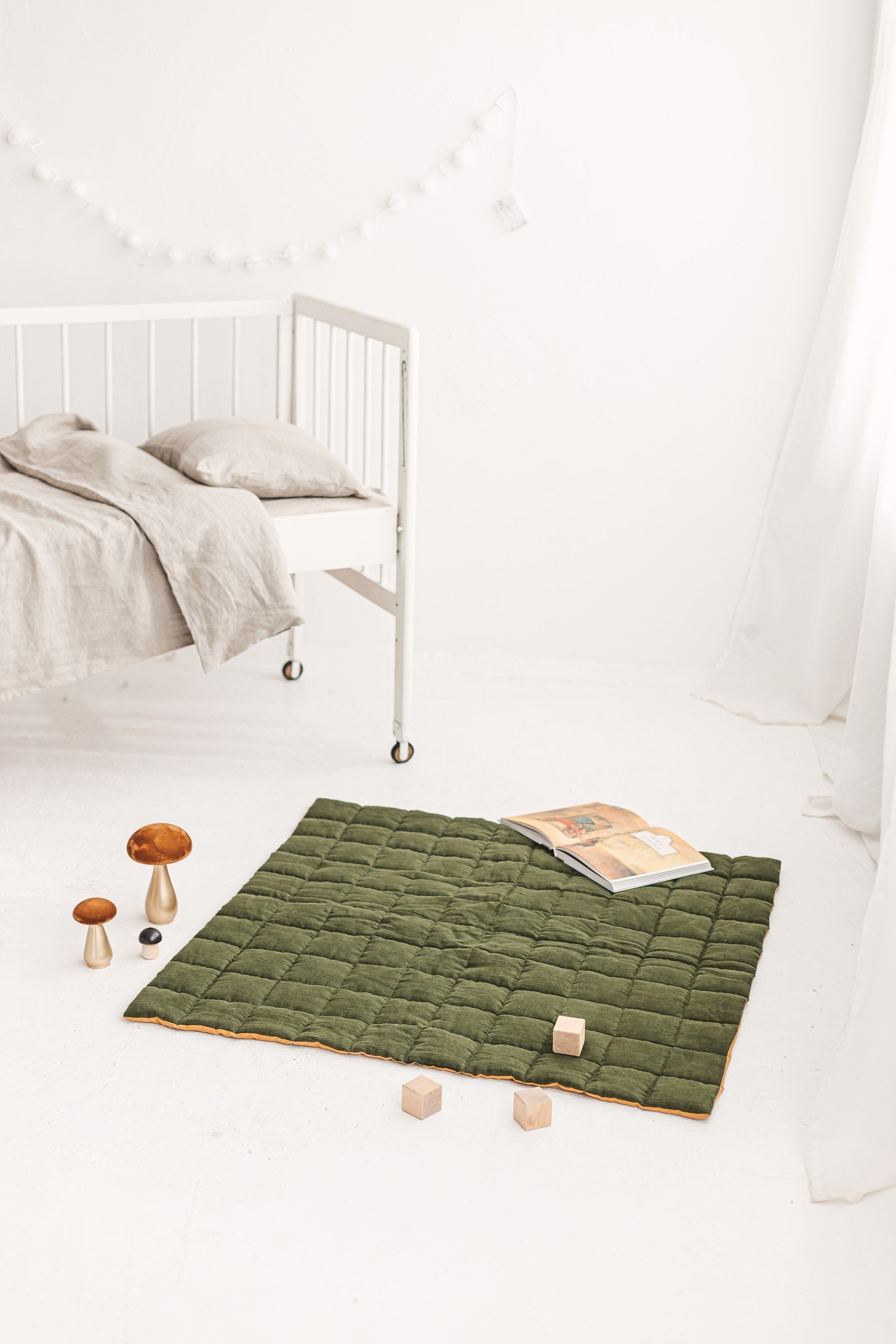 Dark Green Amber Linen Baby Padded Play Mat