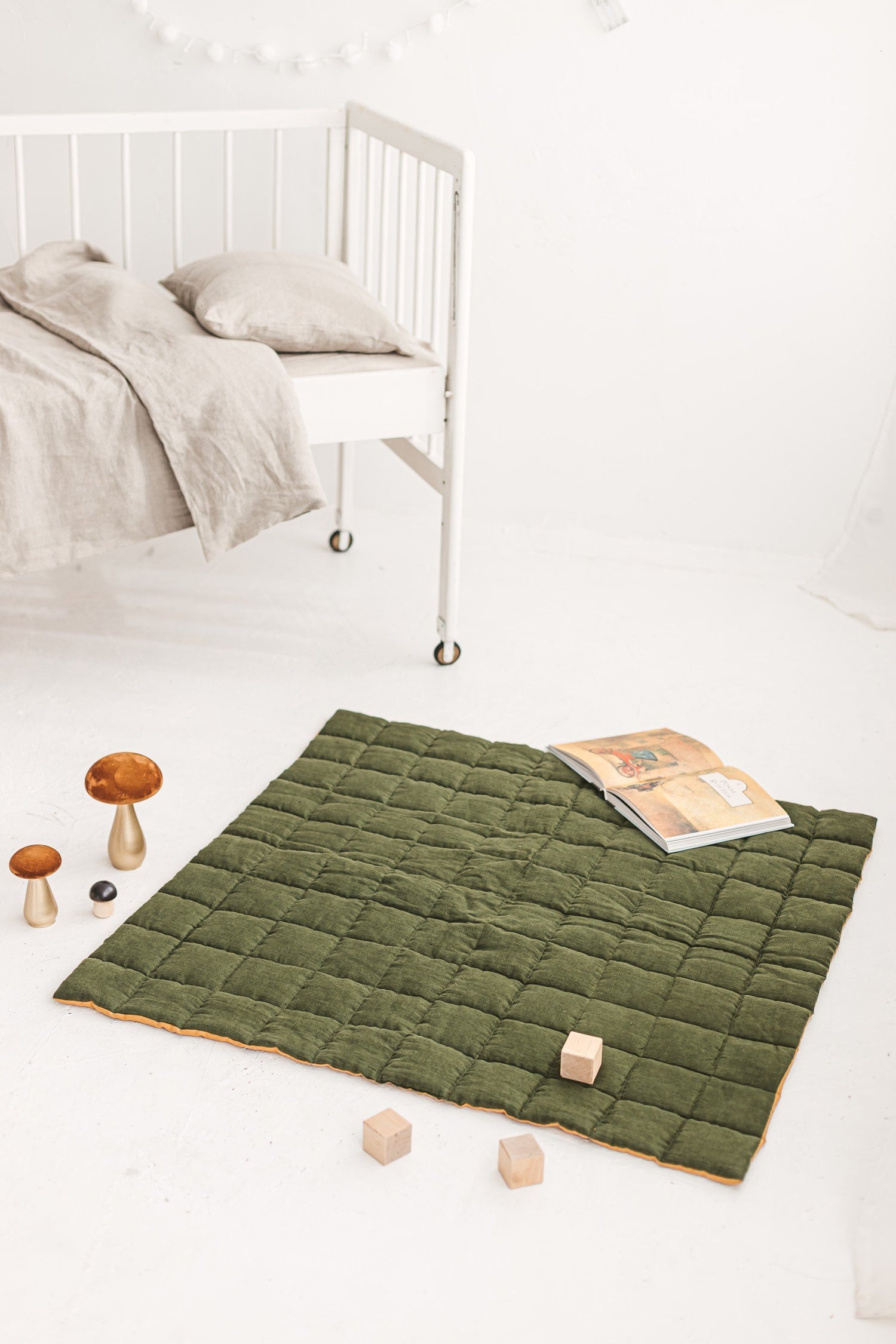 Dark Green Amber Linen Baby Padded Play Mat