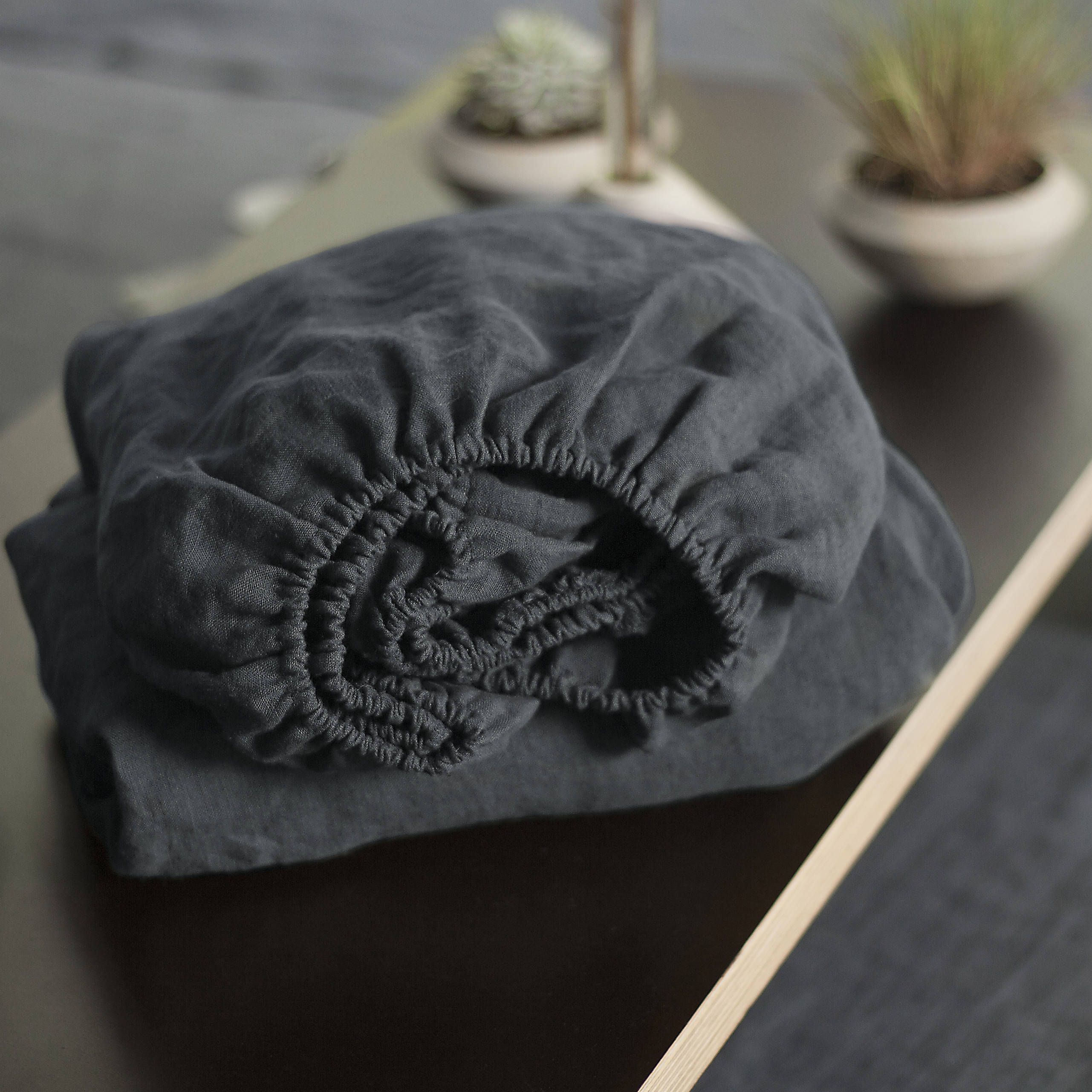 Graphite Gray Linen Fitted Sheet