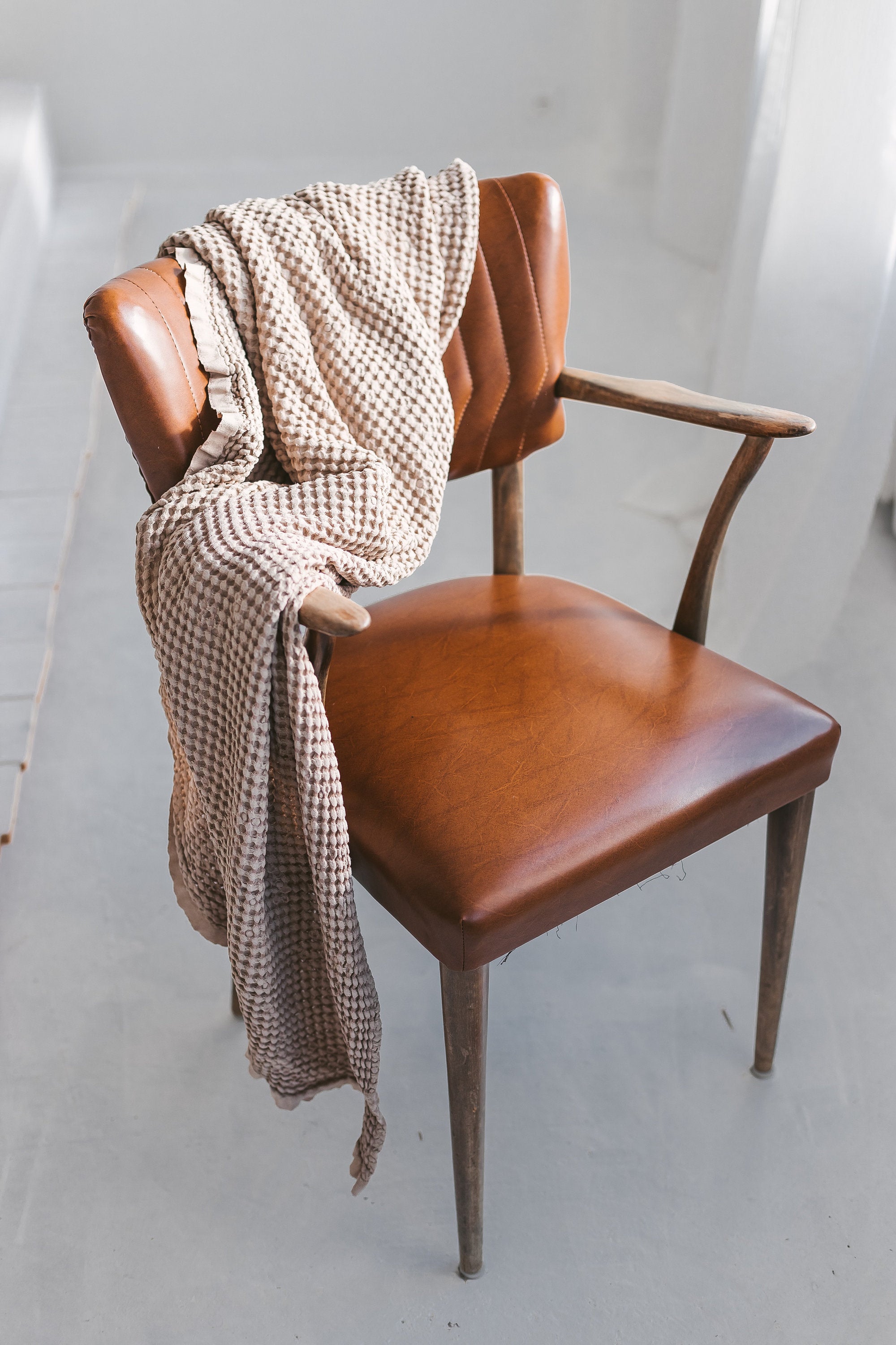 Dark Teal Linen Waffle Bath Towel