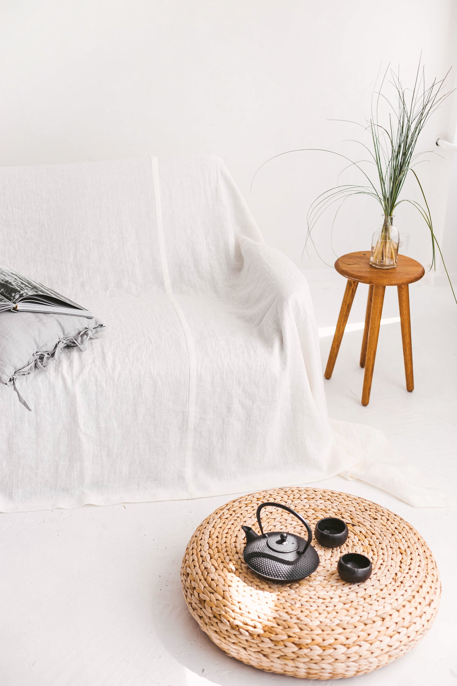 White linen couch cover